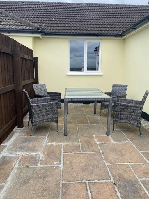 Bungalow In Pillaton Saltash Exterior photo